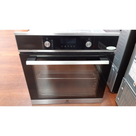 Four ELECTROLUX EOF6O46X