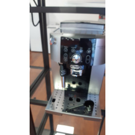 Cafetière DELONGHI ECAM250.23SB