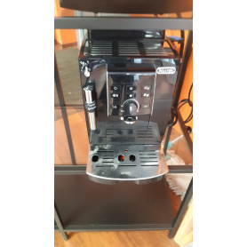 Cafetière DELONGHI ECAM23120B